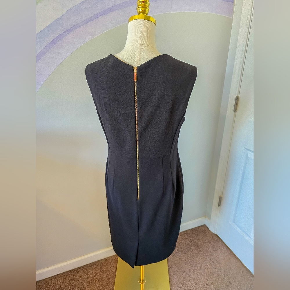 Calvin Klein | 12 | Sleeveless Black Dress with Gold Zipper - Picture 3 of 10